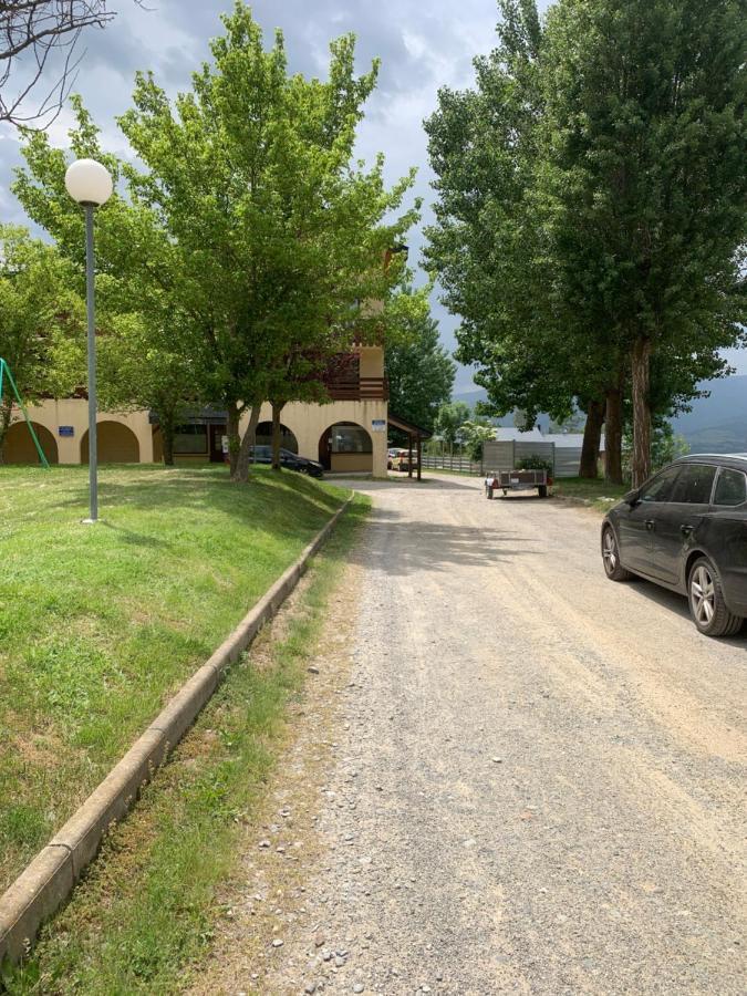 Апартаменты Val De Llous I 40 Sainte-Leocadie Экстерьер фото